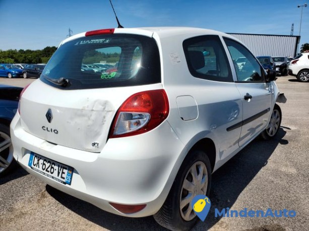 renault-clio-15-dci-75-eco2-big-3