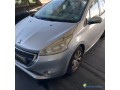 peugeot-208-16-e-hdi-92-gazole-small-0