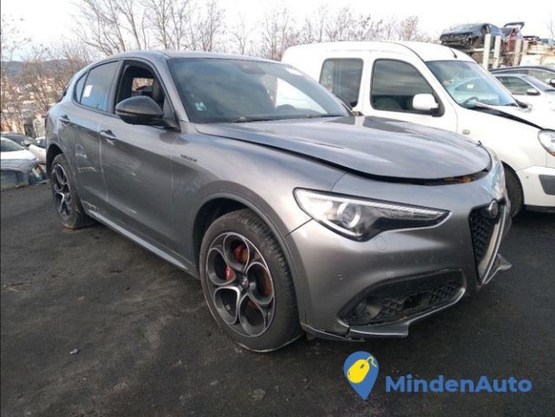 alfa-romeo-stelvio-veloce-q4-big-0