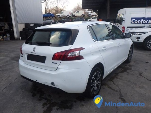 peugeot-308-active-puretech-130-eat6-stop-start-big-1