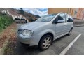 volkswagen-touran-1-small-5