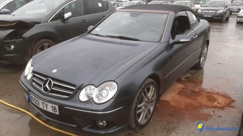 mercedes-clk-6122ty18-big-0