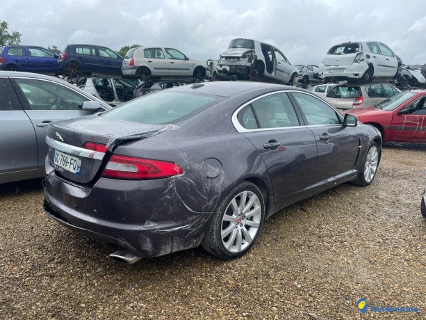 jaguar-xf-27d-v6-207-big-3