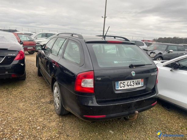 skoda-octavia-16-tdi-105-big-1