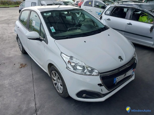 peugeot-208-16-bluehdi-100-premium-gazole-big-2