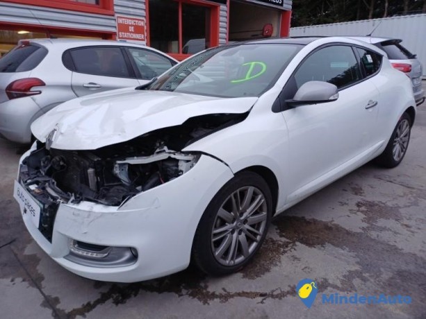 renault-megane-3-phase-2-coupe-12582377-big-3