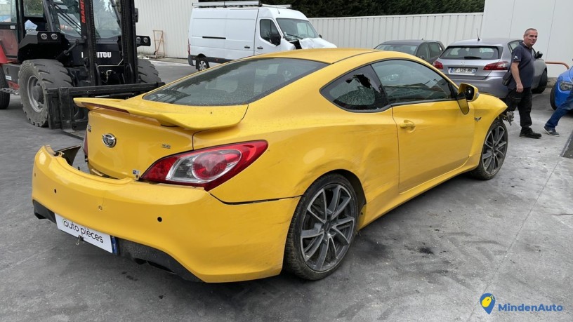 hyundai-genesis-coupe-phase-1-11796101-big-3