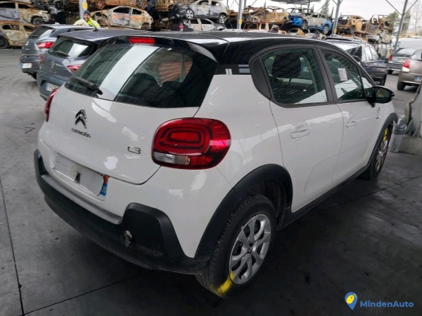 citroen-c3-iii12-ptech-82-graphic-essence-big-1