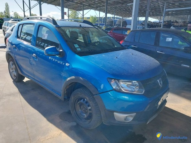 dacia-sandero-ii-09-tce-90-stepway-essence-big-2