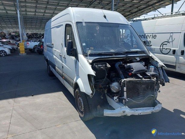 mercedes-sprinter-ii-313-cdi-l2h2-130-gazole-big-3