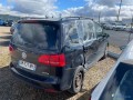 volkswagen-touran-20-tdi-140-bva-design-edition-small-3