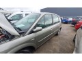 renault-scenic-2-small-3