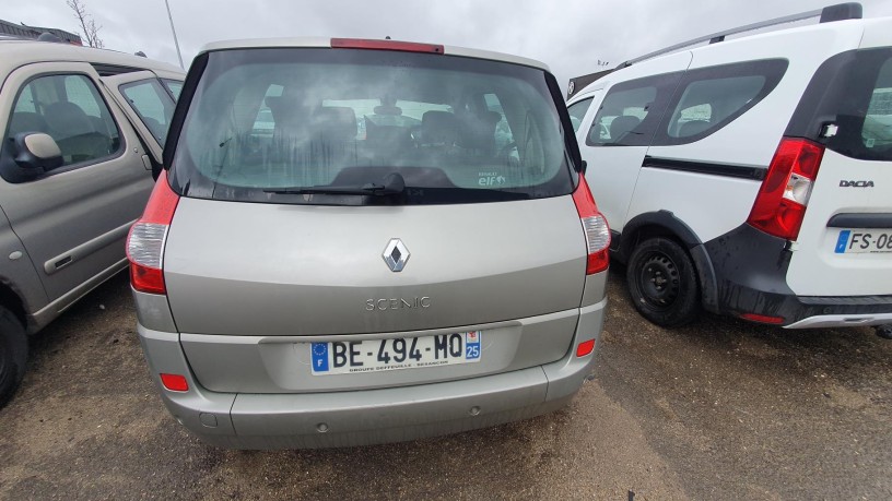 renault-scenic-2-big-7