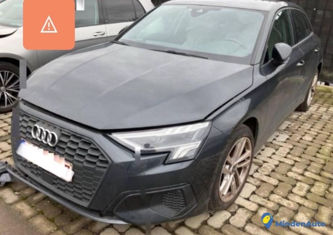 audi-a3-sportback-hybride-2023-endommage-carte-grise-ok-big-0