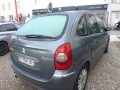 citroen-xsara-picasso-small-0