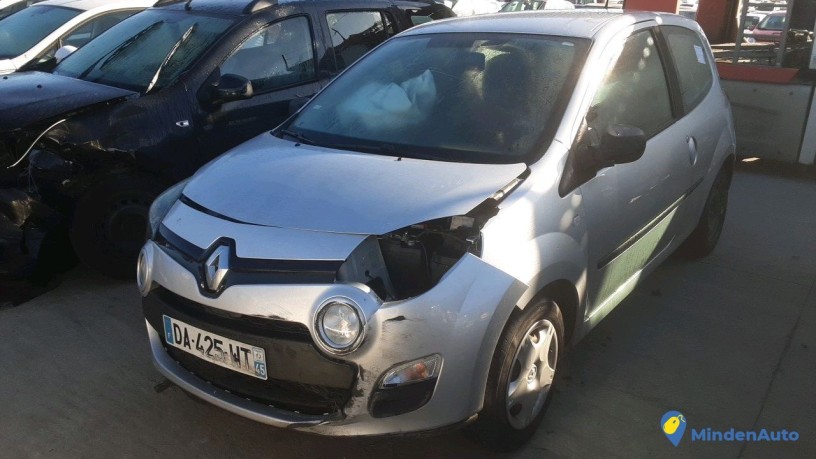 renault-twingo-da-425-wt-big-3