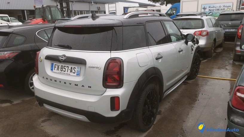 mini-countryman-fx-857-as-big-1