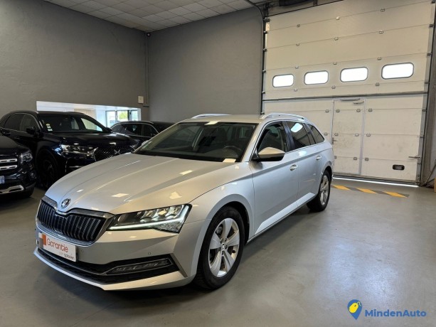 skoda-superb-combi-218cv-phev-hybrid-de-2020-big-0