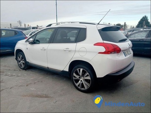 peugeot-2008-allure-e-hdi-fap-115-stop-start-big-0