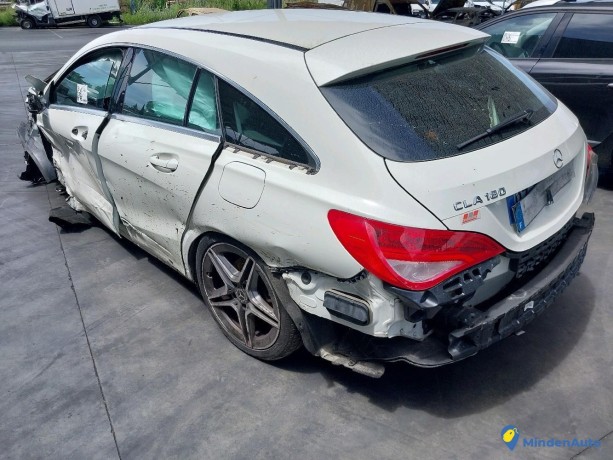 mercedes-classe-cla-shooting-brake-180-essence-big-3