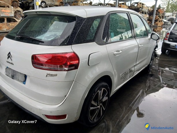 citroen-c4-picasso-ii-16-bhdi-100-gazole-big-2