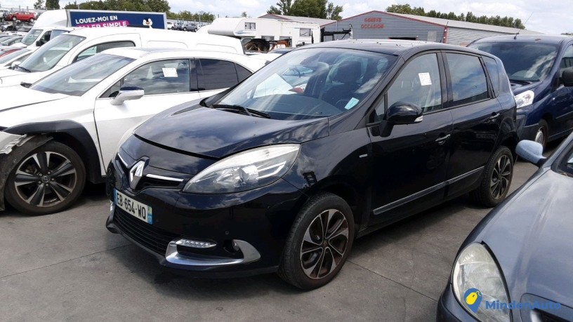 renault-megane-scenic-eb-654-wq-big-0