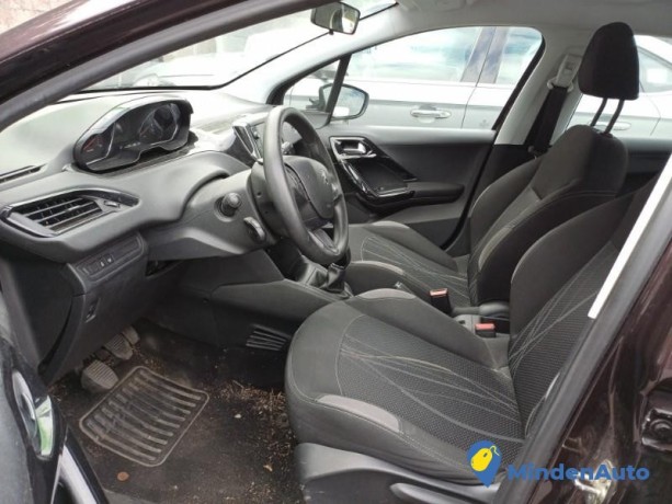 peugeot-208-1-phase-1-13221381-big-4