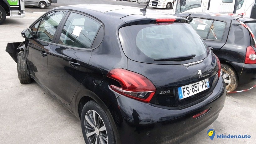 peugeot-208-fs-657-pa-big-2