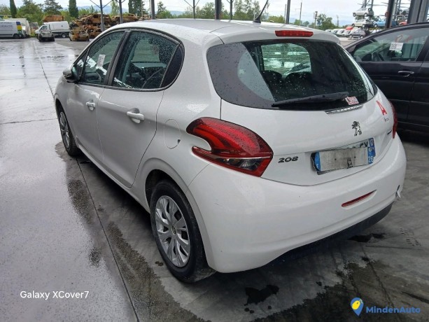 peugeot-208-2-12i-12v-82-essence-big-1