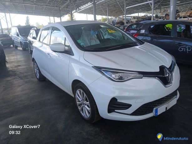 renault-zoe-2-ze-r110-electrique-big-2