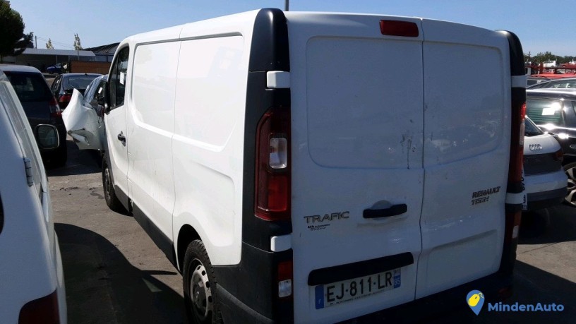 renault-trafic-ej-811-lr-big-0