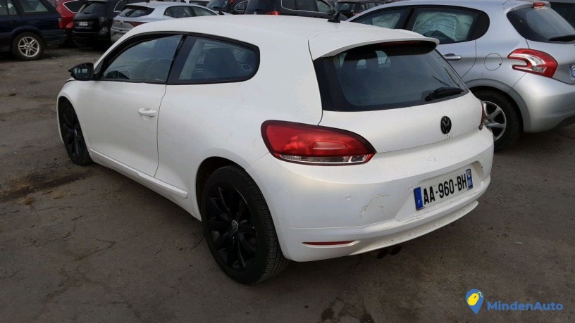 volkswagen-scirocco-aa-960-bh-big-3