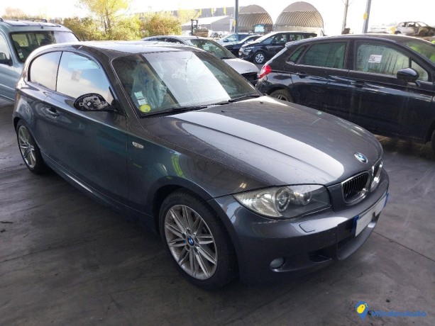 bmw-serie-1-e81-130i-sport-desig-essence-big-2