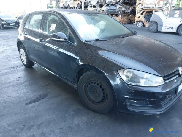 volkswagen-golf-vii-16-tdi-110-gazole-big-0