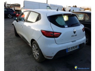 RENAULT  CLIO 4  ES-976-HV