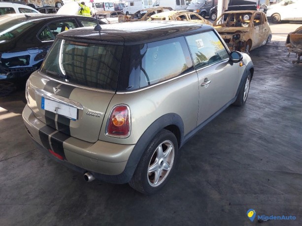 mini-r56-cooper-16-120-essence-big-3