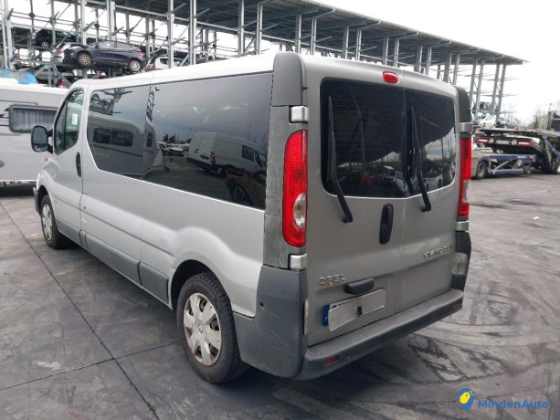 opel-vivaro-20-cdti-115-combi-gazole-big-1