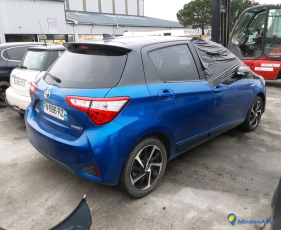 toyota-yaris-fn-686-rz-big-1