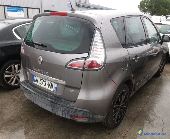 renault-megane-scenic-3-dh-573-vn-big-1