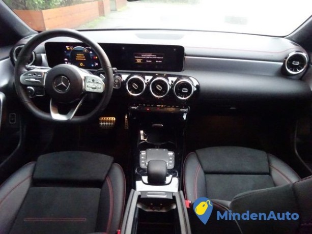 mercedes-benz-cla-220d-bva-big-4