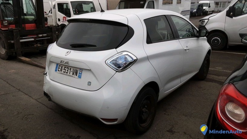 renault-zoe-ea-531-vn-big-2