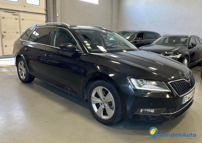 skoda-superb-combi-15ocv-dsg-2o19-big-1