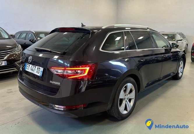 skoda-superb-combi-15ocv-dsg-2o19-big-2