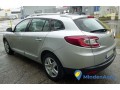 renault-megane-estate-15-dci-100-small-3