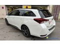 toyota-auris-break-18-136h-small-1