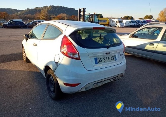 ford-fiesta-6-accidentee-big-2