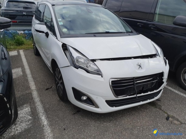 peugeot-5008-1-20-hdi-16v-turbo-big-2