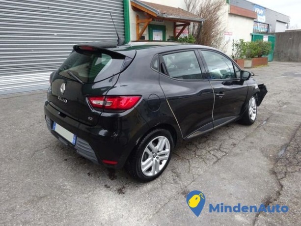 renault-clio-15-dci-75-stecargo-big-3