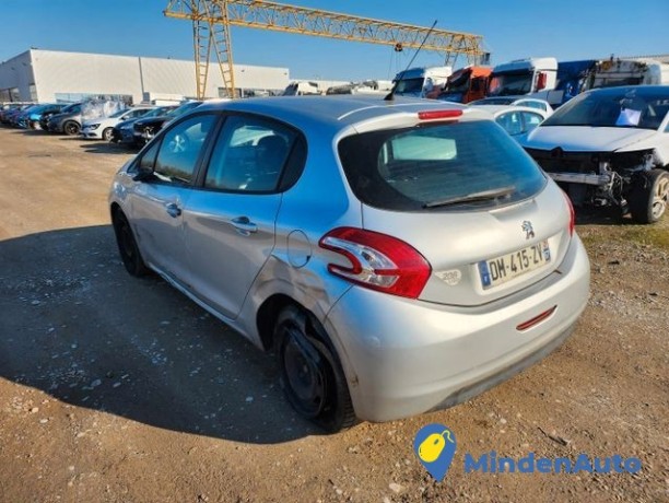 peugeot-208-1l-vti-70-like-big-3