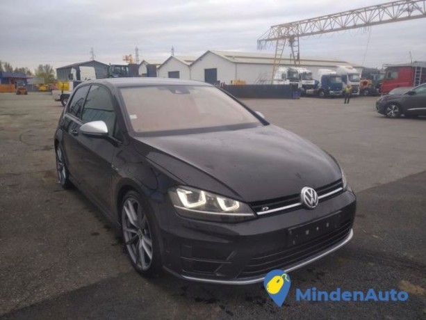 volkswagen-golf-vii-r-20l-16v-tsi-4-motion-221-big-1